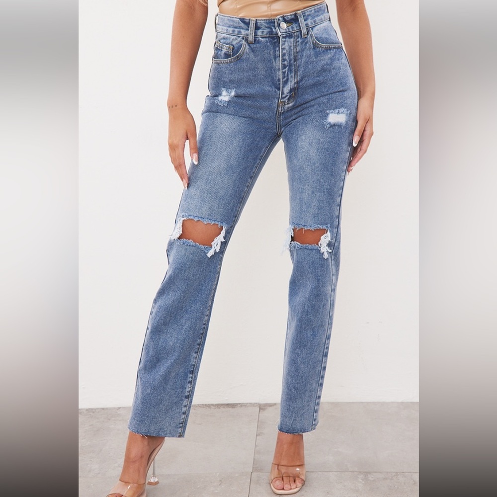 PrettyLittleThing Mid Wash High Rise Ripped Straight Leg Jeans
